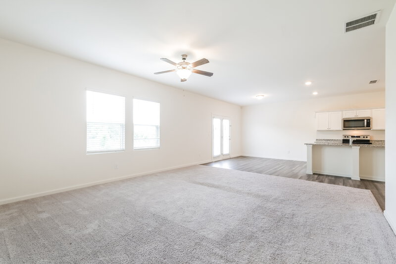 2,040/Mo, 367 Greenwalk Place Hoschton, GA 30548 Living Room View 2