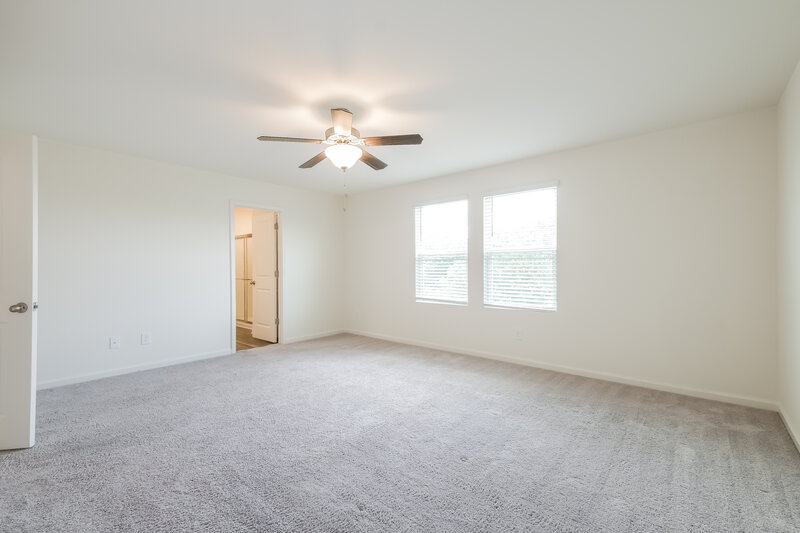 2,040/Mo, 367 Greenwalk Place Hoschton, GA 30548 Main Bedroom View