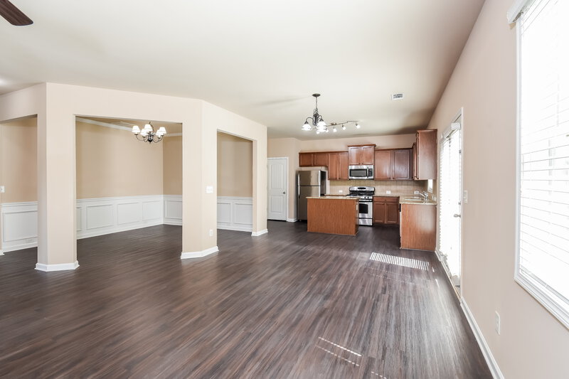 2,420/Mo, 741 Collingsworth Ln Lawrenceville, GA 30043 Living Room View 3