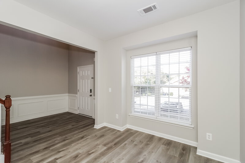 2,120/Mo, 7781 Parkside Dr Lithia Springs, GA 30122 Sitting Room View