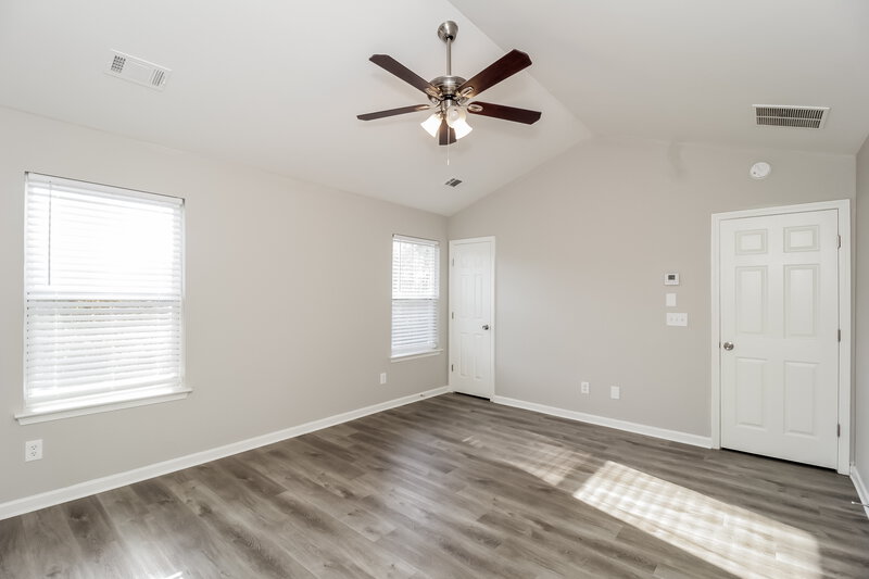 2,120/Mo, 7781 Parkside Dr Lithia Springs, GA 30122 Main Bedroom View