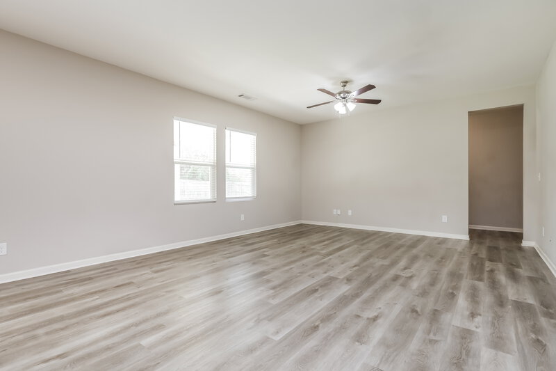 2,265/Mo, 1069 Coldwater Dr Griffin, GA 30224 Living Room View