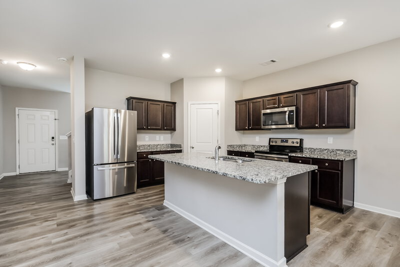 2,265/Mo, 1069 Coldwater Dr Griffin, GA 30224 Kitchen View