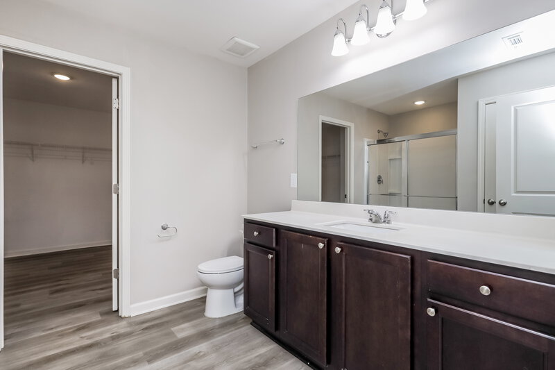 2,265/Mo, 1069 Coldwater Dr Griffin, GA 30224 Main Bathroom View