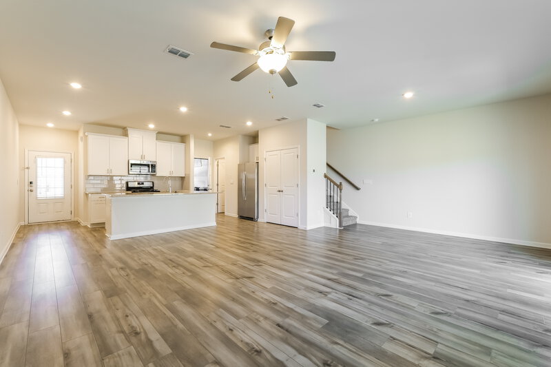 2,480/Mo, 1672 Villageside Ct Lawrenceville, GA 30043 Living Room View 2