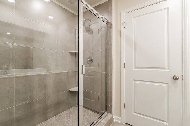 3,590/Mo, 1672 Villageside Ct Lawrenceville, GA 30043 Main Bathroom View 2