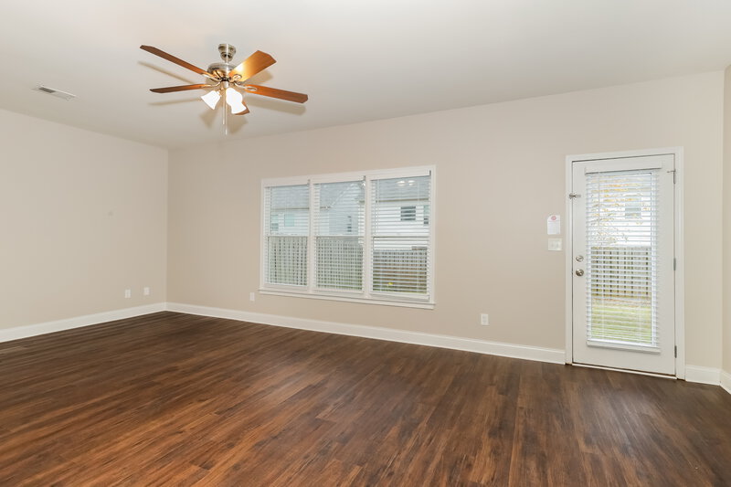 1,760/Mo, 45 Celtic Ct Adairsville, GA 30103 Living Room View 3