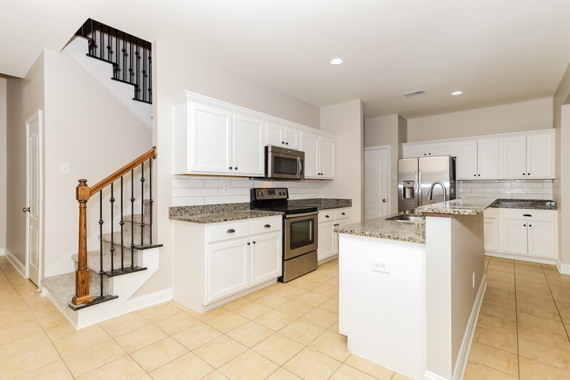 1,760/Mo, 45 Celtic Ct Adairsville, GA 30103 Kitchen View