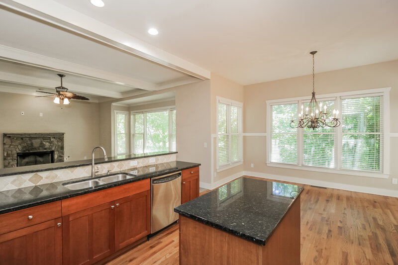 2,845/Mo, 129 Stargaze Rdg Canton, GA 30114 Kitchen View 2