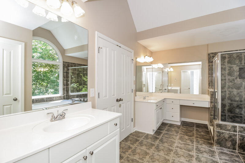 2,845/Mo, 129 Stargaze Rdg Canton, GA 30114 Main Bathroom View 2