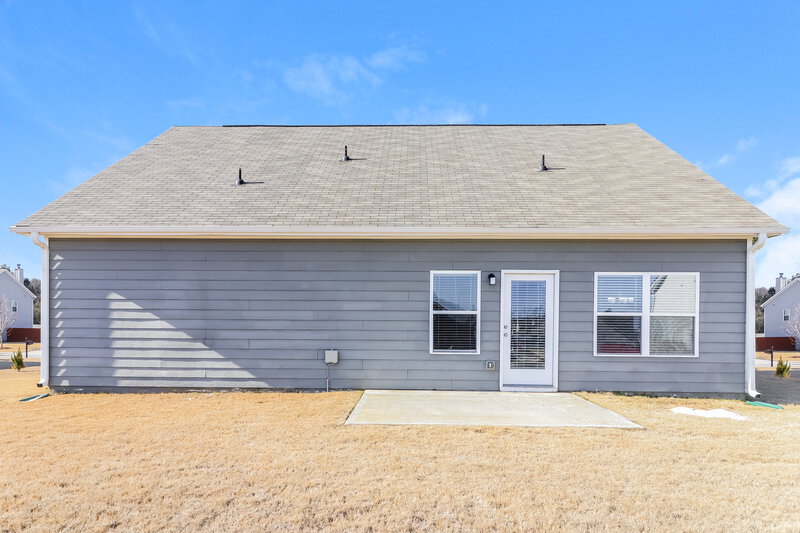 1,735/Mo, 38 Robin Rd Adairsville, GA 30103 Rear View