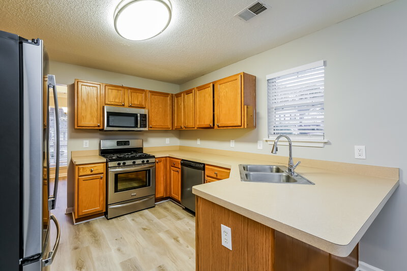 2,115/Mo, 4010 Rhinehart Ct Austell, GA 30106 Kitchen View 2