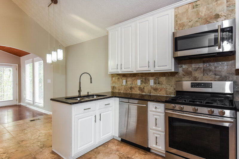 3,310/Mo, 1026 Dalby Way Austell, GA 30106 Kitchen View
