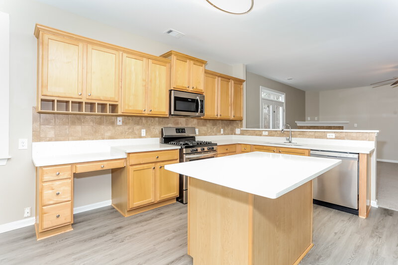 2,895/Mo, 2444 McIntosh Dr Locust Grove, GA 30248 Kitchen View