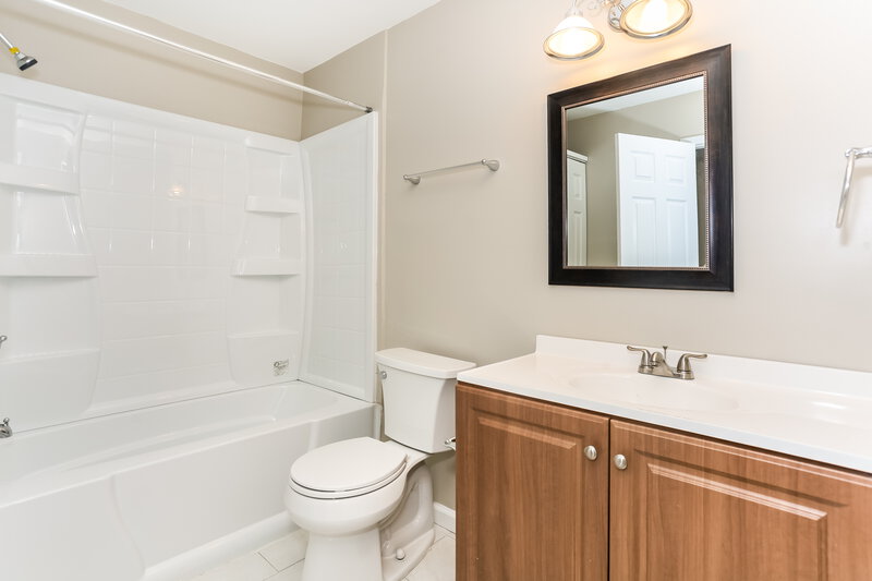 2,895/Mo, 2444 McIntosh Dr Locust Grove, GA 30248 Bathroom View