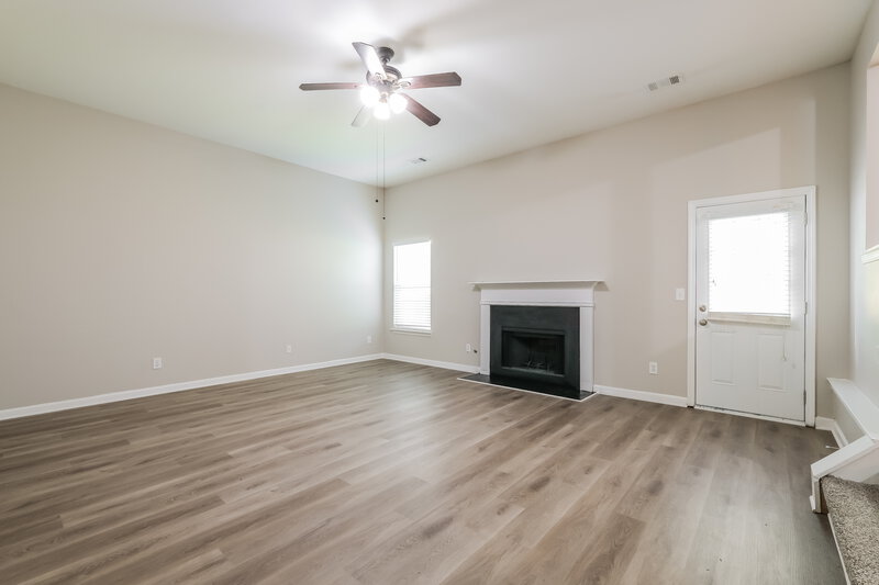 2,480/Mo, 1260 Red Cedar Trl Suwanee, GA 30024 Living Room View