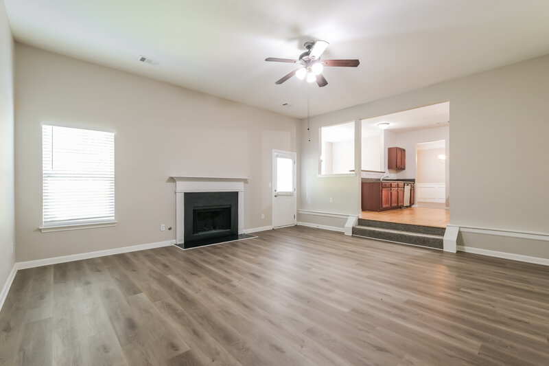 2,480/Mo, 1260 Red Cedar Trl Suwanee, GA 30024 Living Room View 2