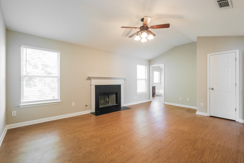 2,480/Mo, 1260 Red Cedar Trl Suwanee, GA 30024 Main Bedroom View 2