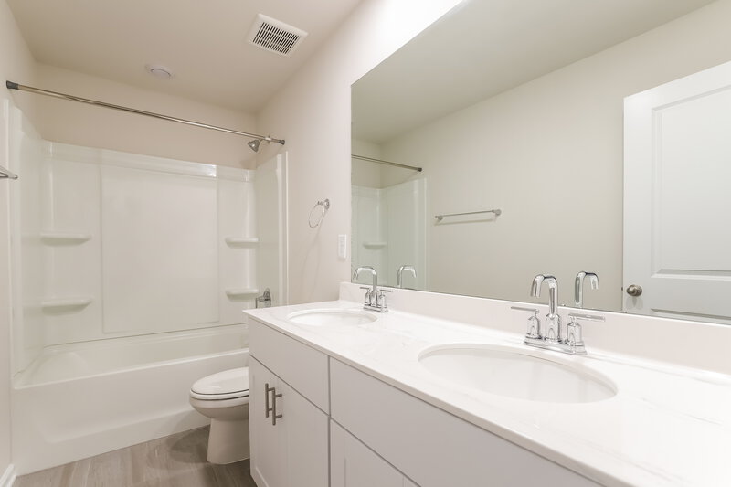 2,385/Mo, 278 Magnolia Drive Dawsonville, GA 30534 Bathroom View 2