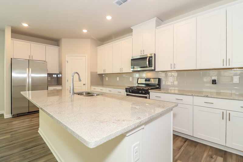 3,520/Mo, 376 Magnolia Drive Dawsonville, GA 30534 Kitchen View 2