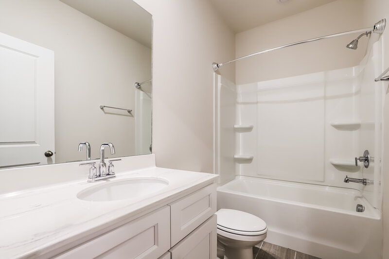 2,425/Mo, 5841 Hackberry Ln Braselton, GA 30517 Bathroom View