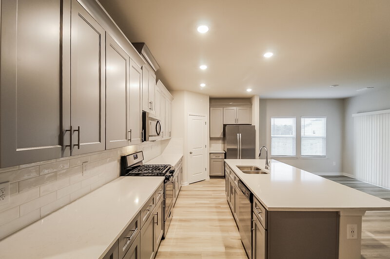 2,625/Mo, 5842 Union Grove Dr Braselton, GA 30517 Kitchen View