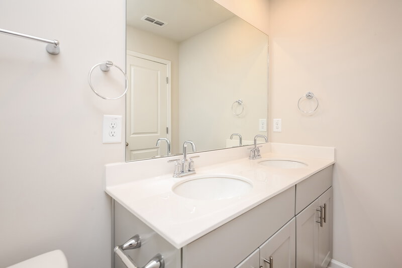 2,755/Mo, 5856 Hackberry Ln Braselton, GA 30517 Bathroom View