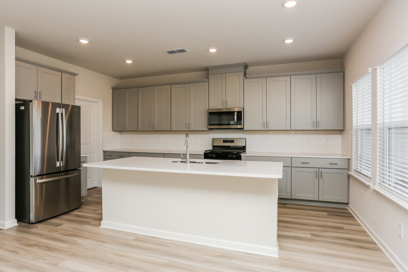 2,480/Mo, 5862 Union Grove Dr Braselton, GA 30517 Kitchen View