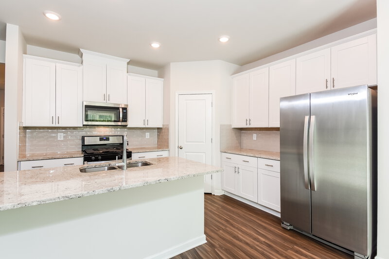 2,565/Mo, 6075 Hickory Creek Ct Braselton, GA 30517 Kitchen View
