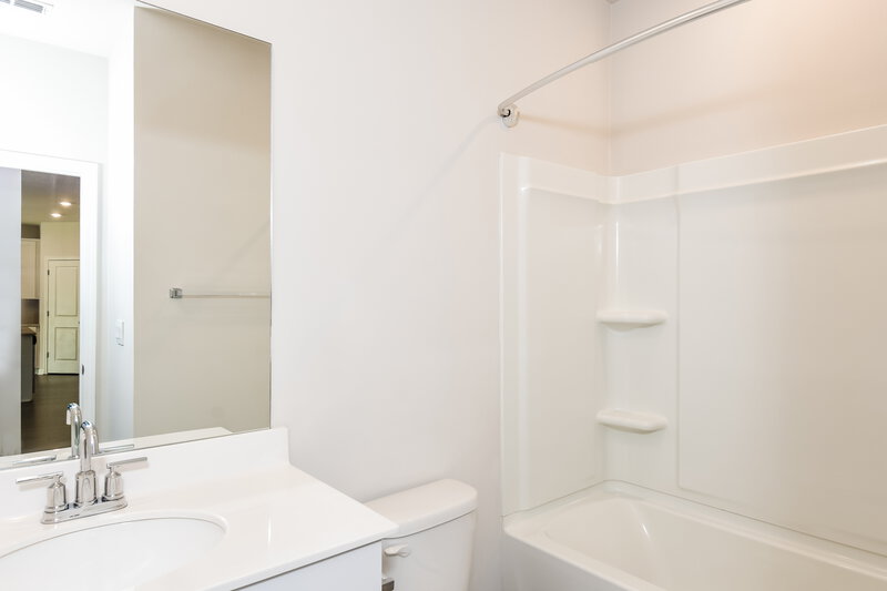 2,565/Mo, 6075 Hickory Creek Ct Braselton, GA 30517 Bathroom View