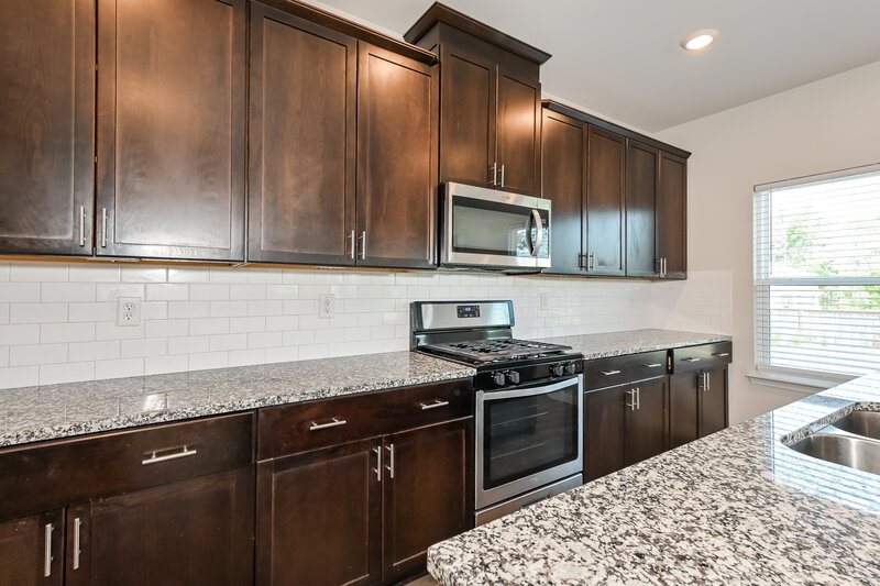 2,665/Mo, 730 Sara Meadow Rd Loganville, GA 30052 Kitchen View