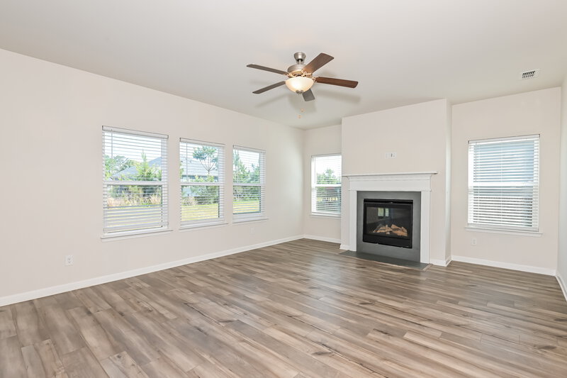 2,665/Mo, 730 Sara Meadow Rd Loganville, GA 30052 Family Room View