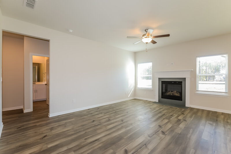 2,385/Mo, 739 Sara Meadow Rd Loganville, GA 30052 Living Room View