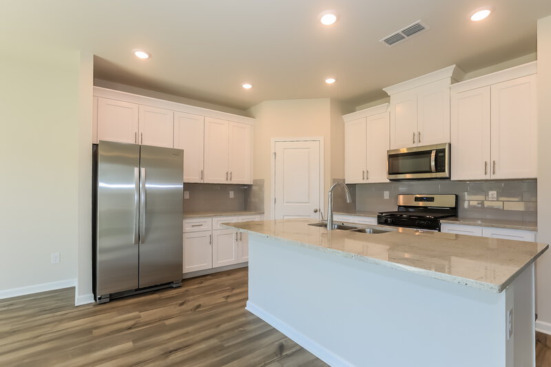 2,385/Mo, 739 Sara Meadow Rd Loganville, GA 30052 Kitchen View 2