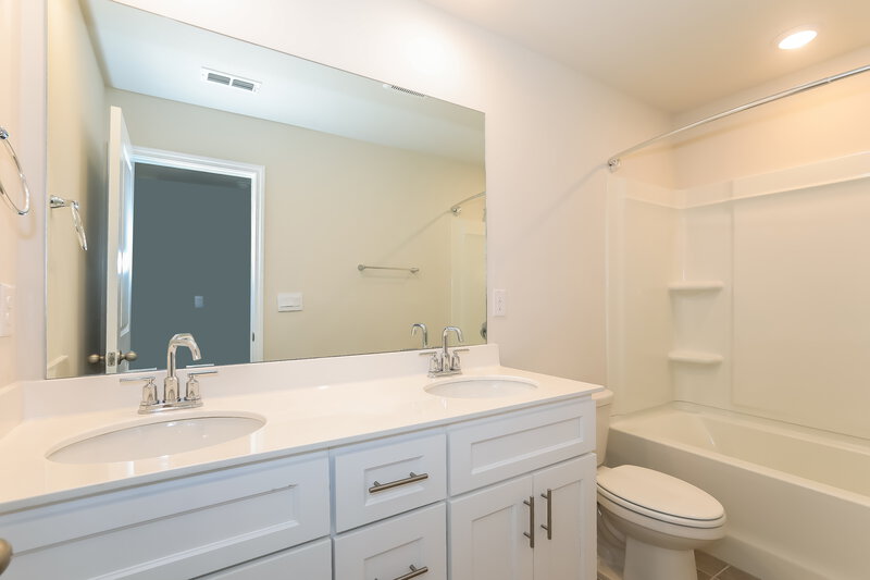 2,385/Mo, 739 Sara Meadow Rd Loganville, GA 30052 Bathroom View 2