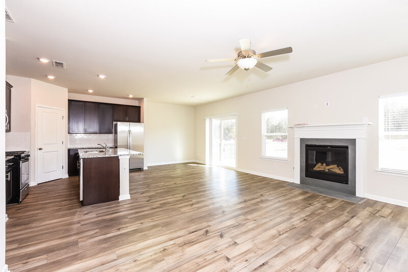 2,485/Mo, 809 Sara Meadow Rd Loganville, GA 30052 Living Room View