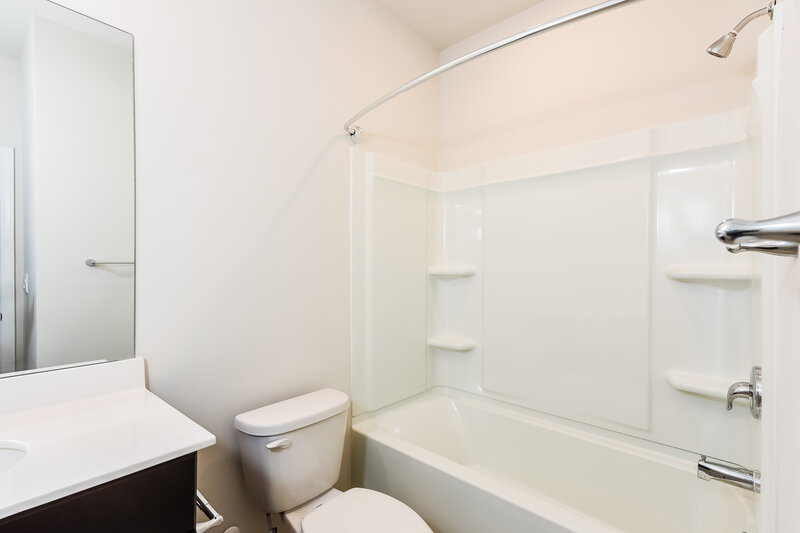 2,485/Mo, 809 Sara Meadow Rd Loganville, GA 30052 Bathroom View 2