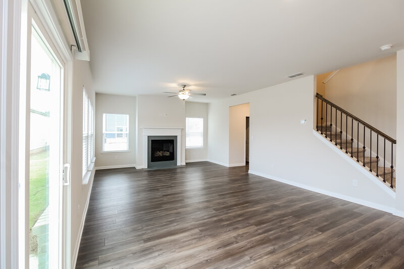 2,595/Mo, 892 Milo Bay St Loganville, GA 30052 Living Room View 2