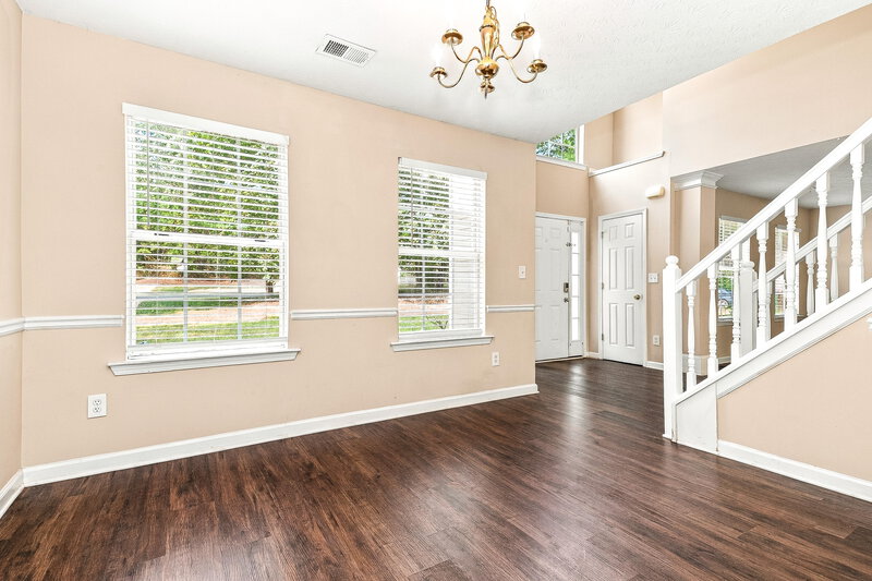 2,180/Mo, 240 Cobblestone Ln McDonough, GA 30252 Living Room View