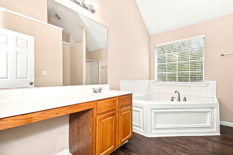 2,180/Mo, 240 Cobblestone Ln McDonough, GA 30252 Primary Bathroom View