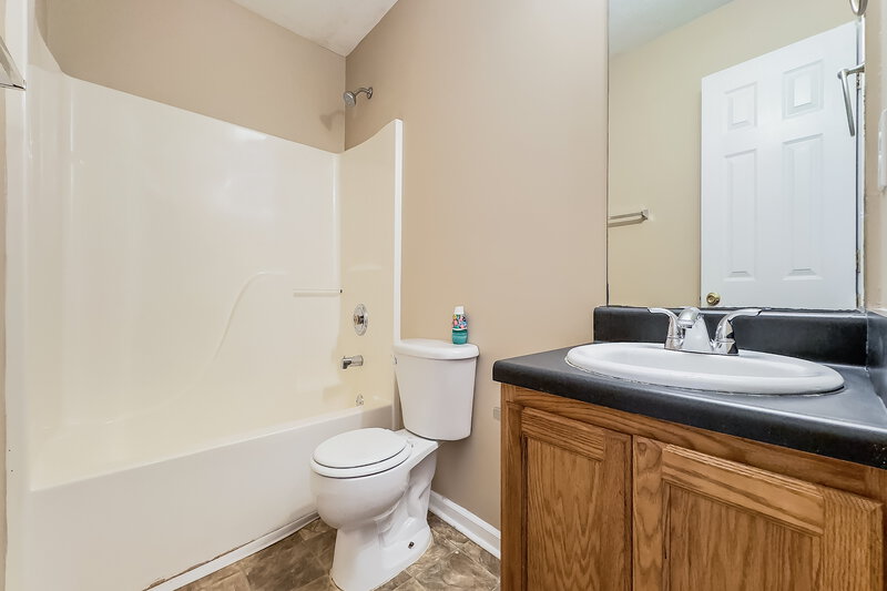 2,620/Mo, 1116 Kramden Ct McDonough, GA 30252 Bathroom View