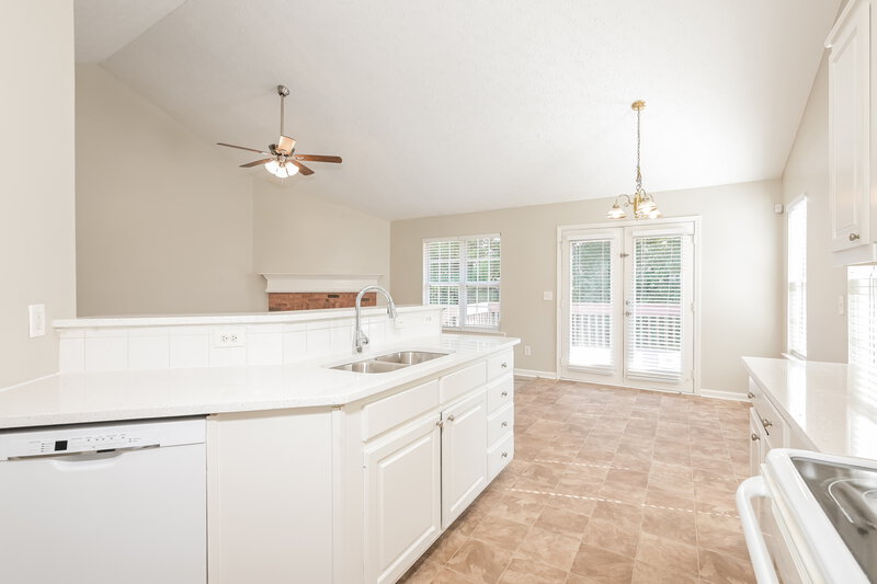 3,010/Mo, 1530 Bramlett Forest Trl Lawrenceville, GA 30045 Kitchen View 2