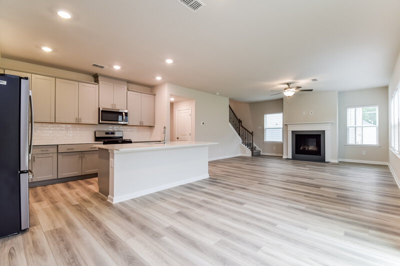 2,490/Mo, 576 Magnolia Dr Dawsonville, GA 30534 Dining Room View