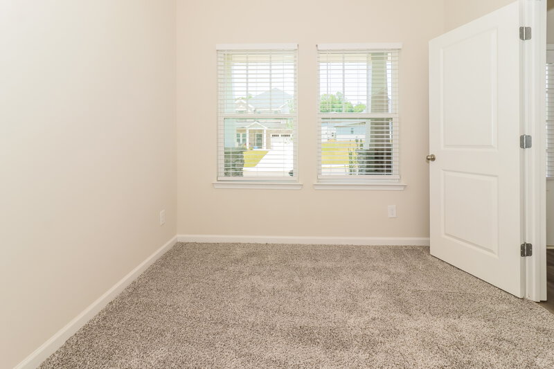 2,235/Mo, 545 Magnolia Dr Dawsonville, GA 30534 Office View