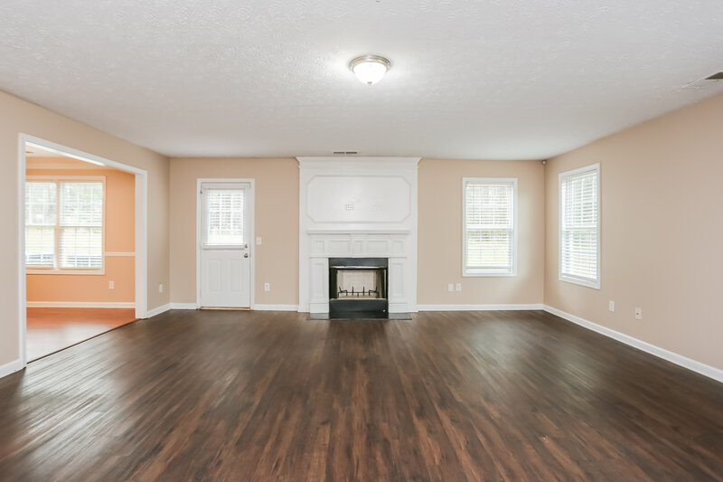 2,160/Mo, 4670 Duval Point Way SW Snellville, GA 30039 Living Room View