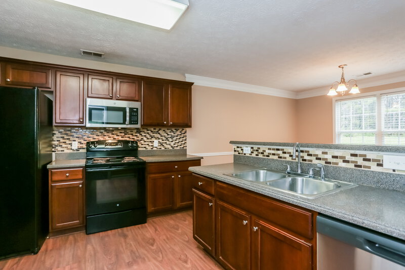 2,160/Mo, 4670 Duval Point Way SW Snellville, GA 30039 Kitchen View 2