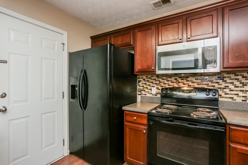2,160/Mo, 4670 Duval Point Way SW Snellville, GA 30039 Kitchen View 3