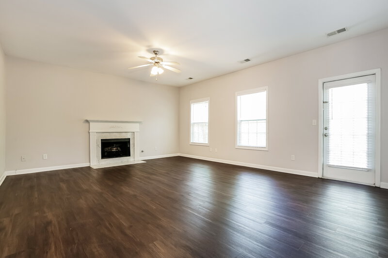 2,125/Mo, 8131 Vincent Mill Dr Douglasville, GA 30134 Living Room View