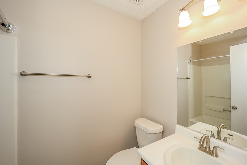 1,885/Mo, 300 Marley Dr South Fulton, GA 30349 Bathroom View