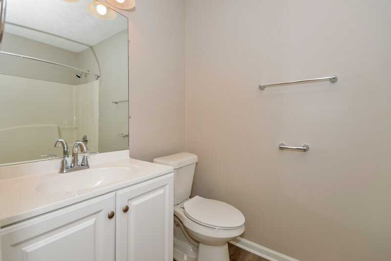 1,770/Mo, 4964 Hampstead Ln Acworth, GA 30101 Bathroom View 3